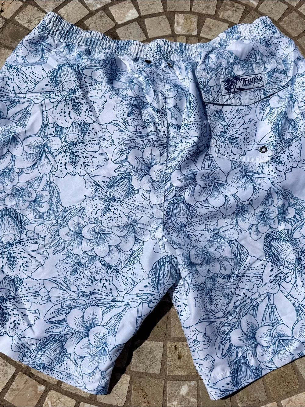Light and Bright Blue and white “Trunks”Floral Men's Swim Trunks with Drawstring
